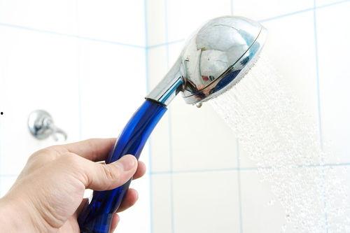 成人洗澡夹子怎么用视频,轻松掌握洗澡新体验