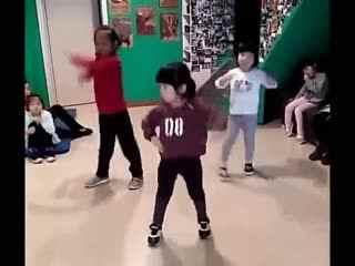 成人爵士班汇演视频,成人爵士班汇演精彩回顾